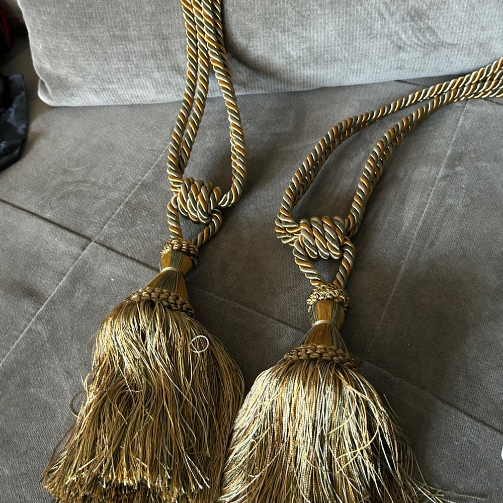 Elegant Gold Tassel Curtain Tie backs